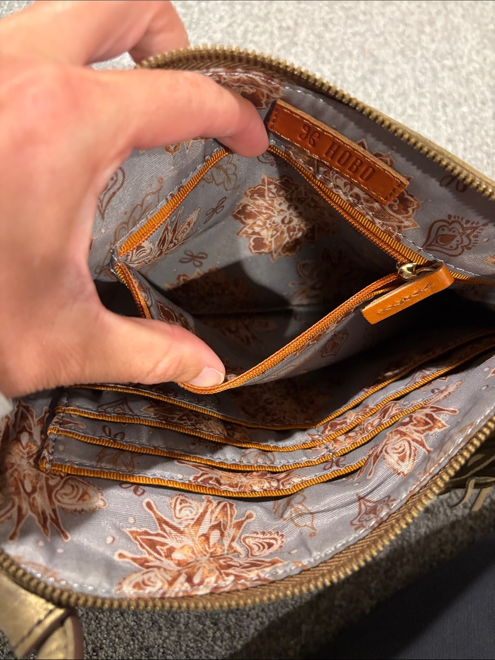HOBO wristlet - Picture 7 of 11